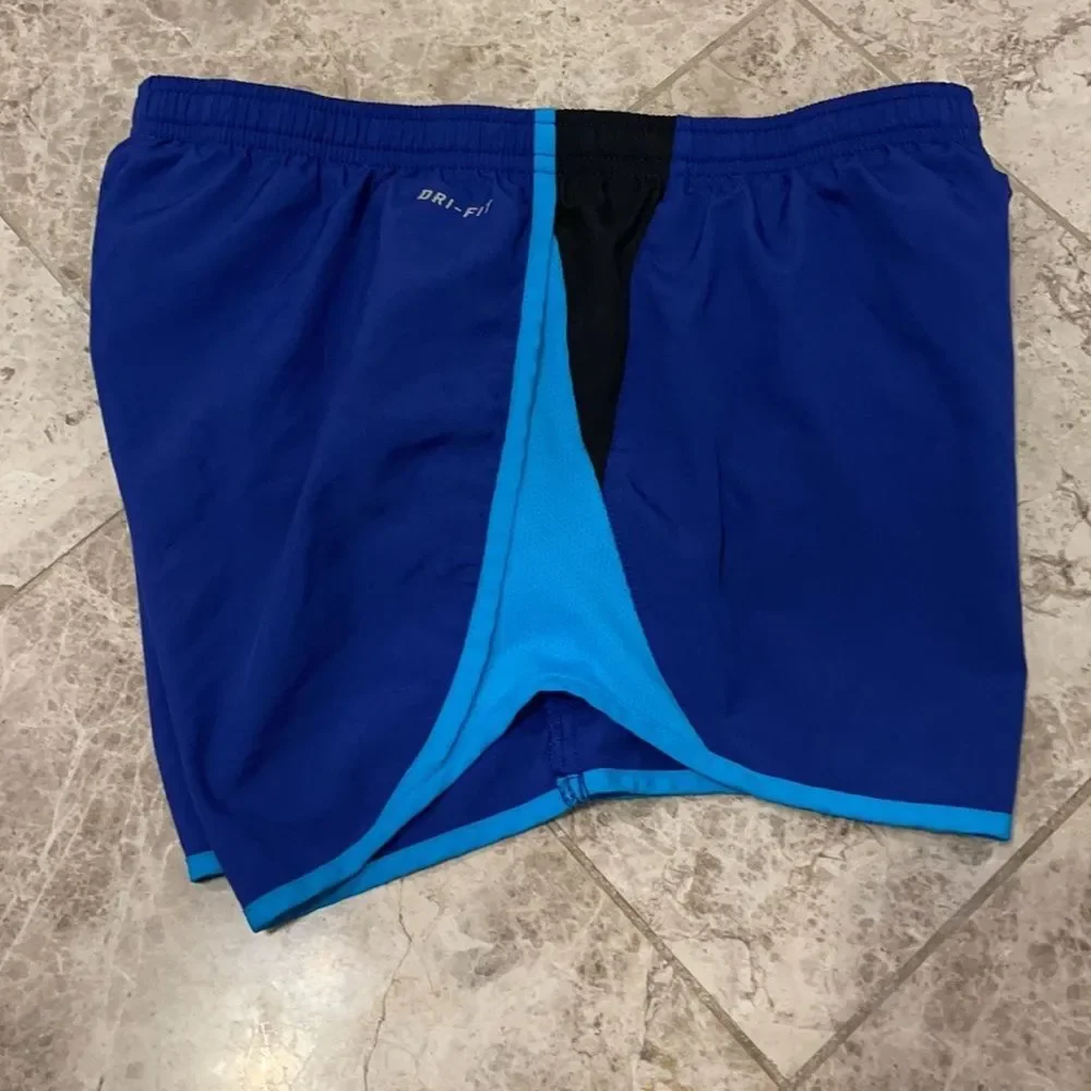 Nike Dri-Fit Tempo Running Shorts Small Blue
